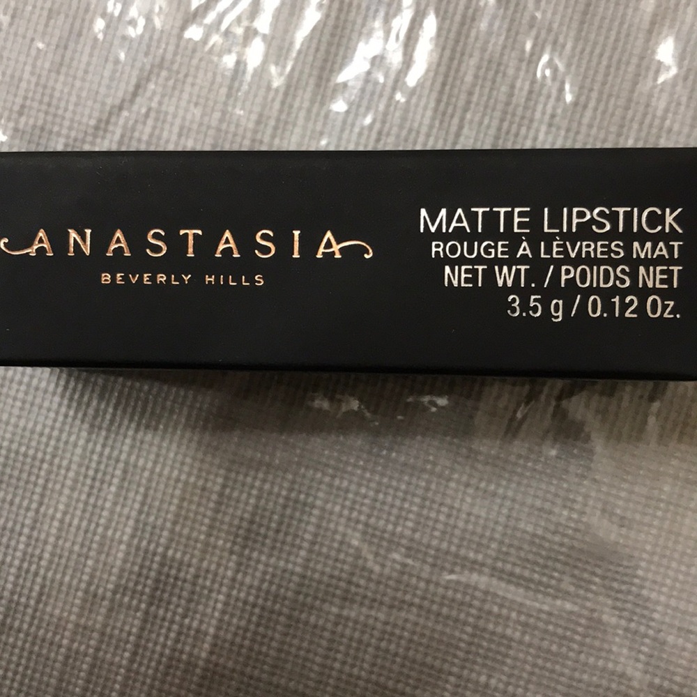 BRAND NEW — Anastasia lipstick